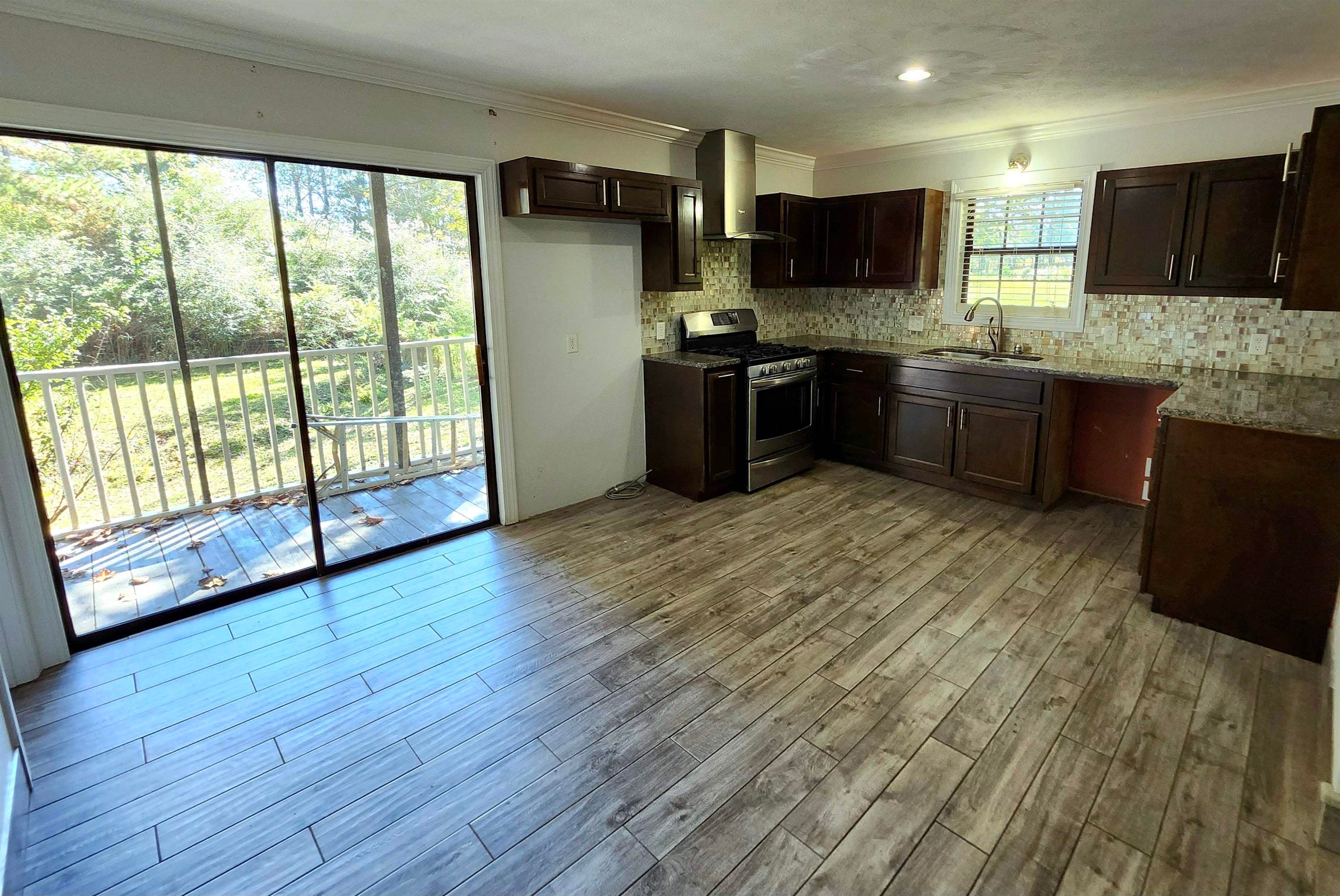 418 Co Rd 1466