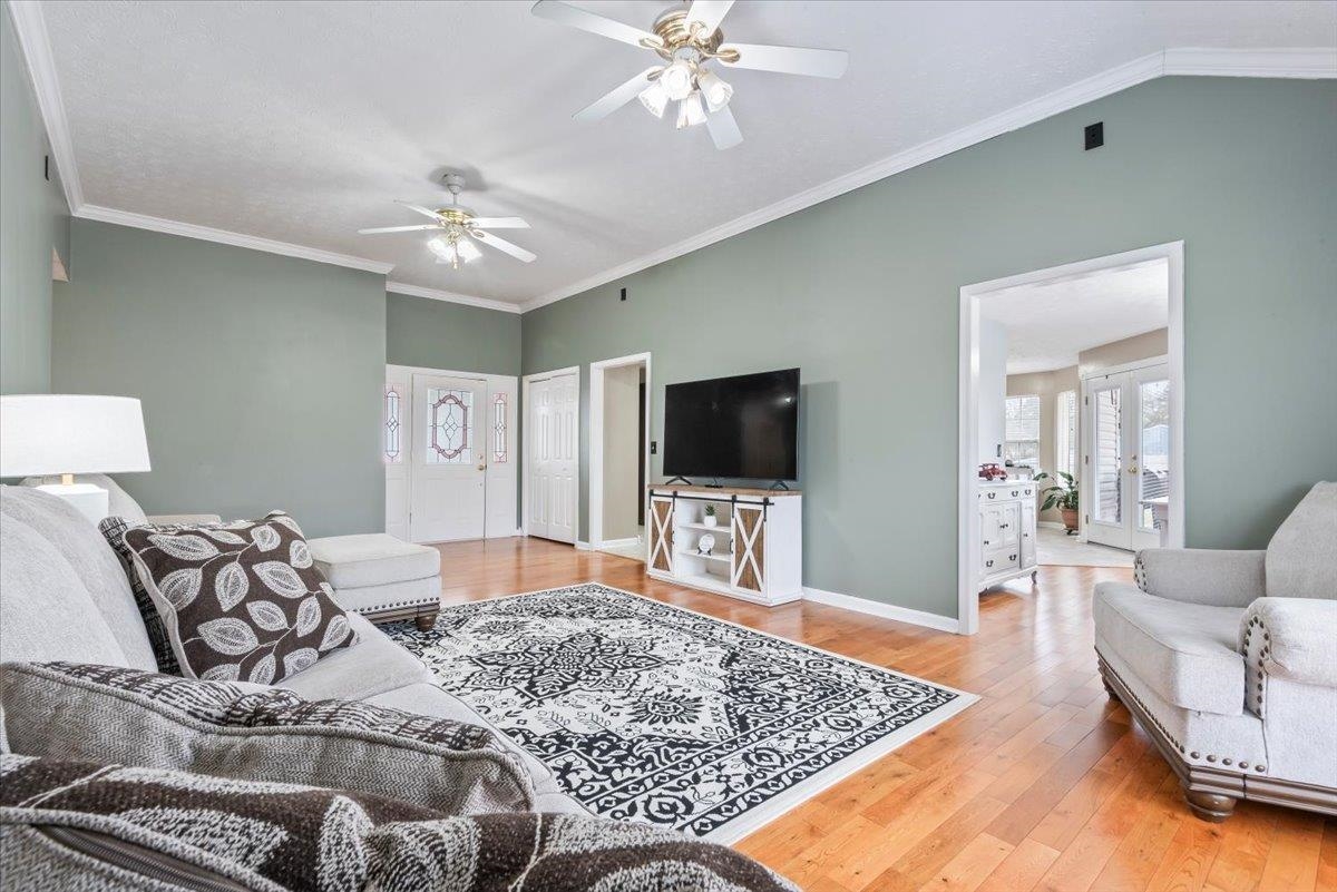 97 Pond View Dr