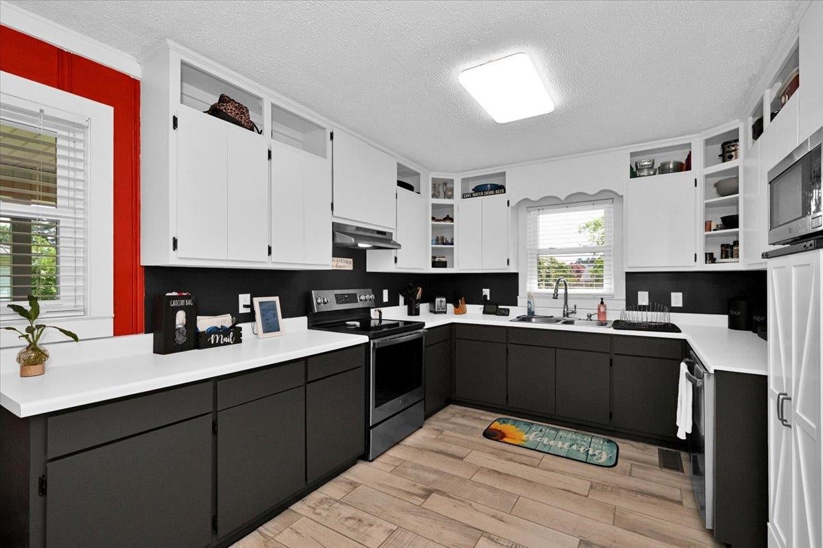 1115 Ave G SE