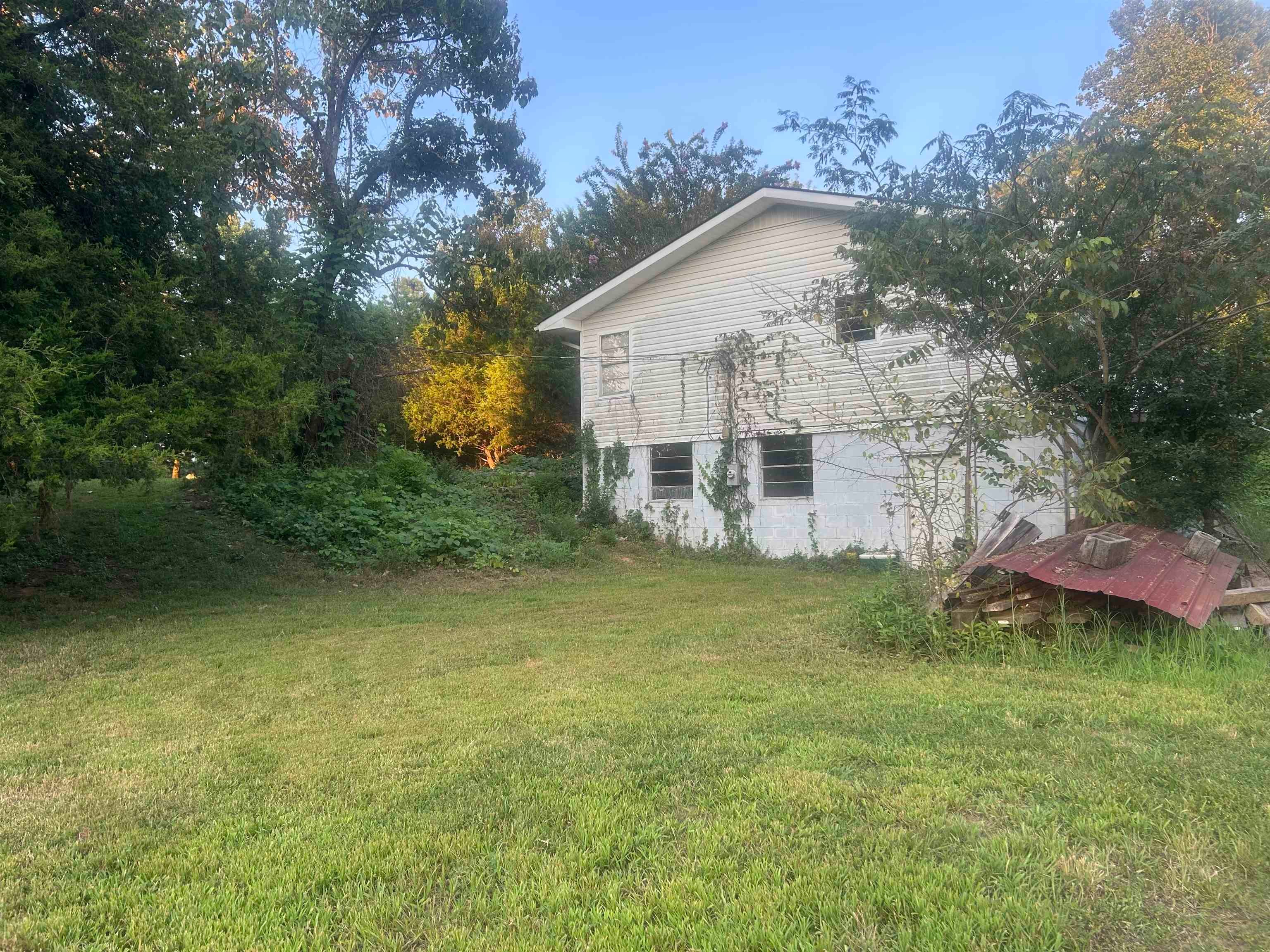 557 Co Rd 551