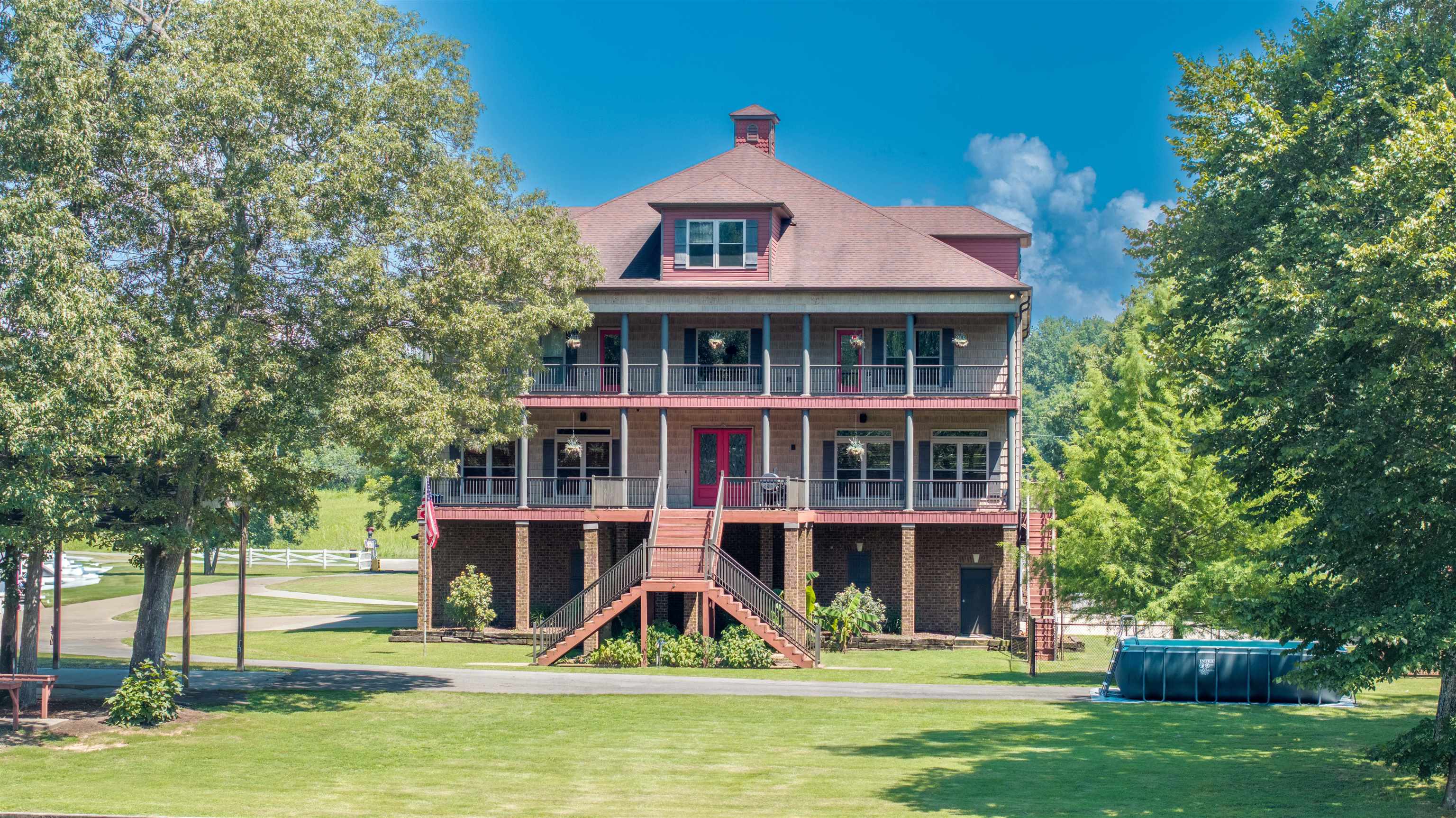 135 Bluewater Lndg
