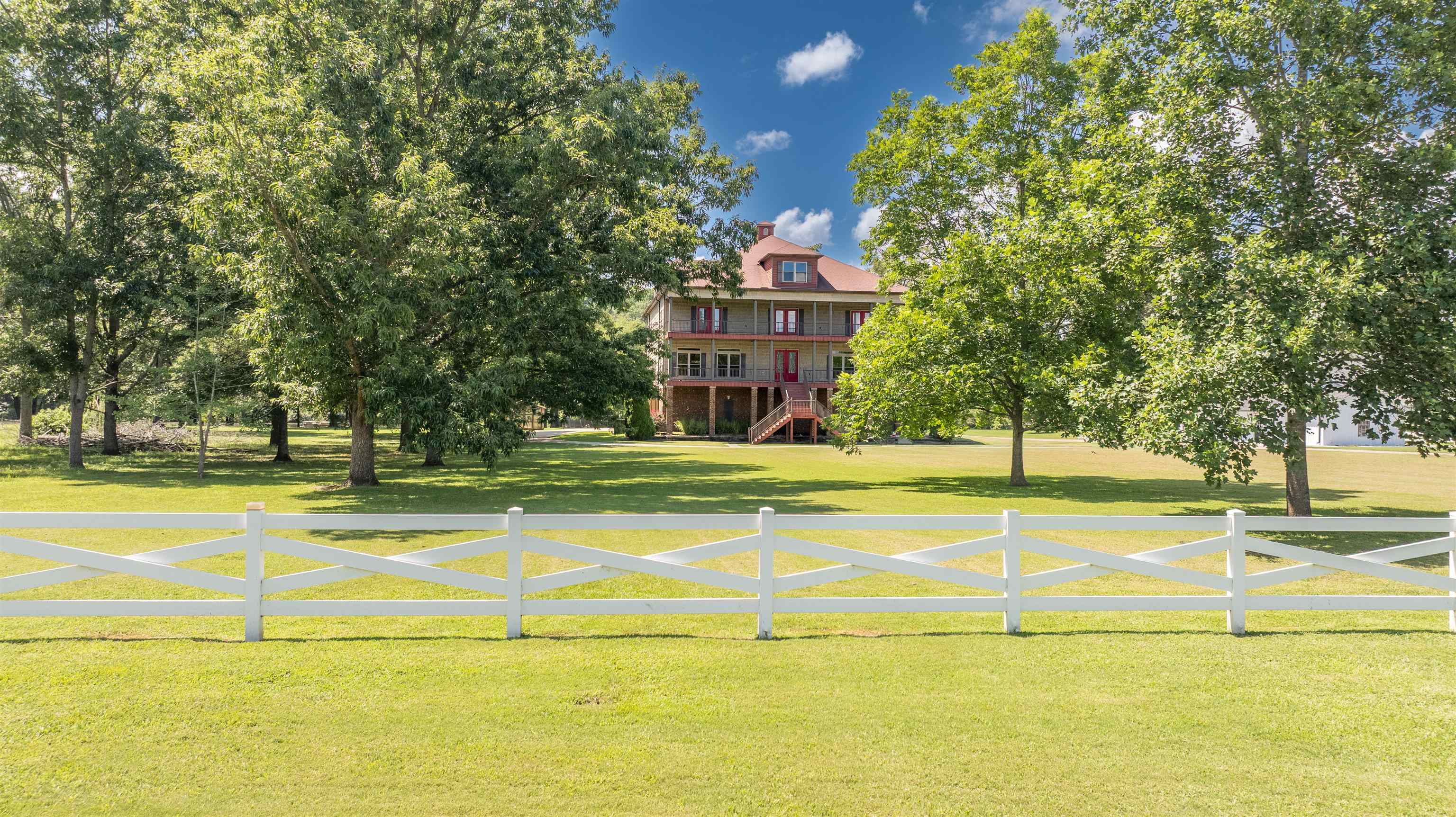 135 Bluewater Lndg