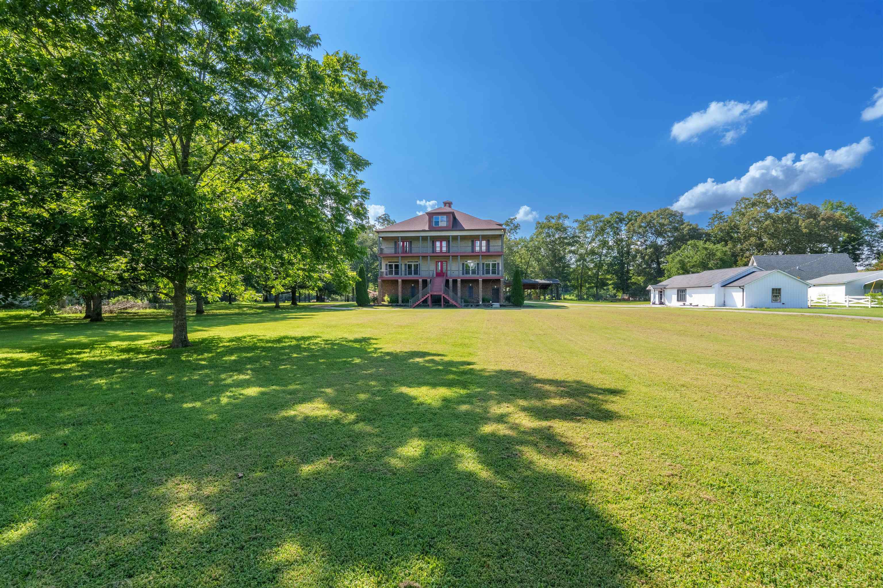 135 Bluewater Lndg