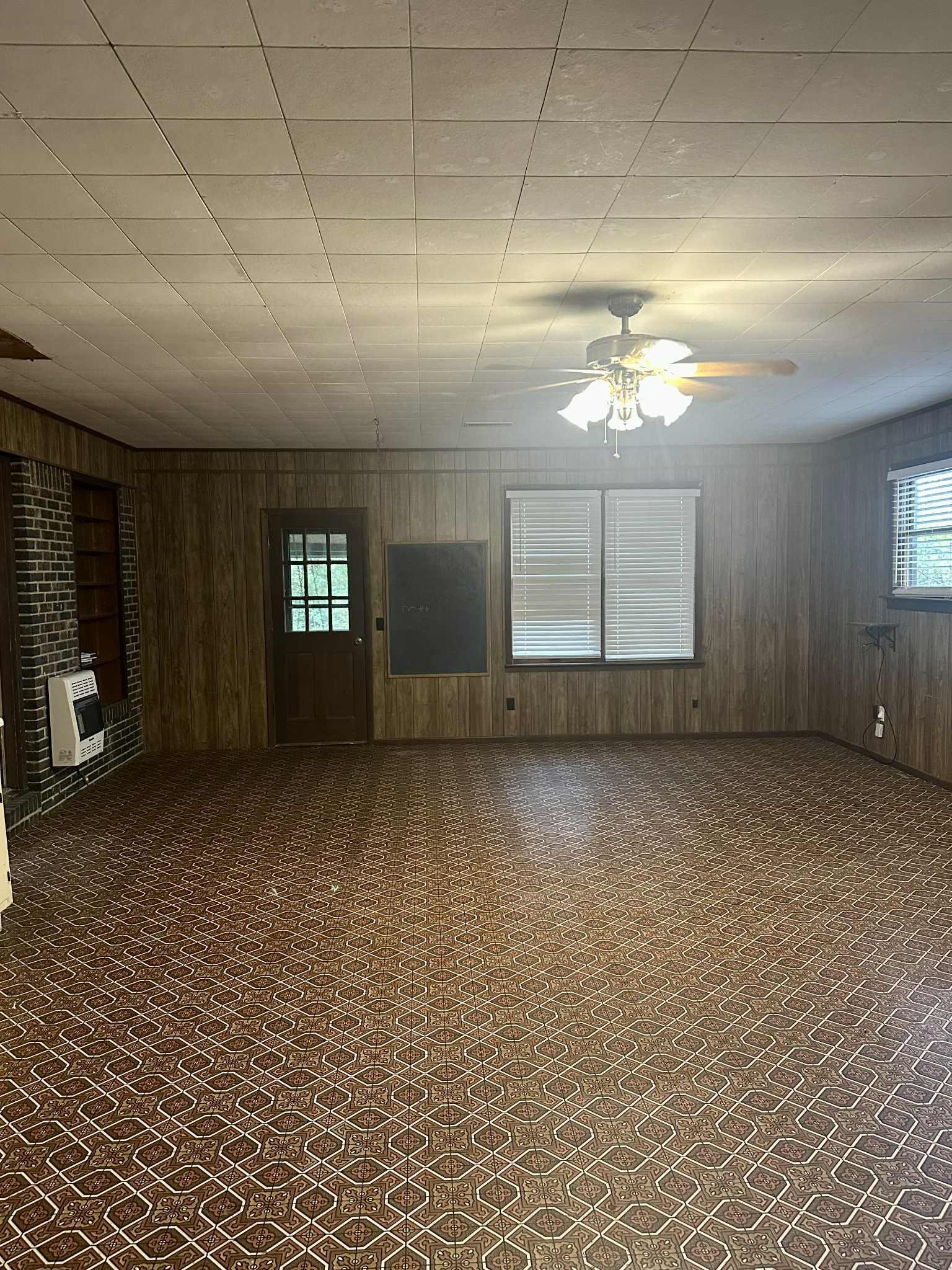 518 Highland St - Photo 3