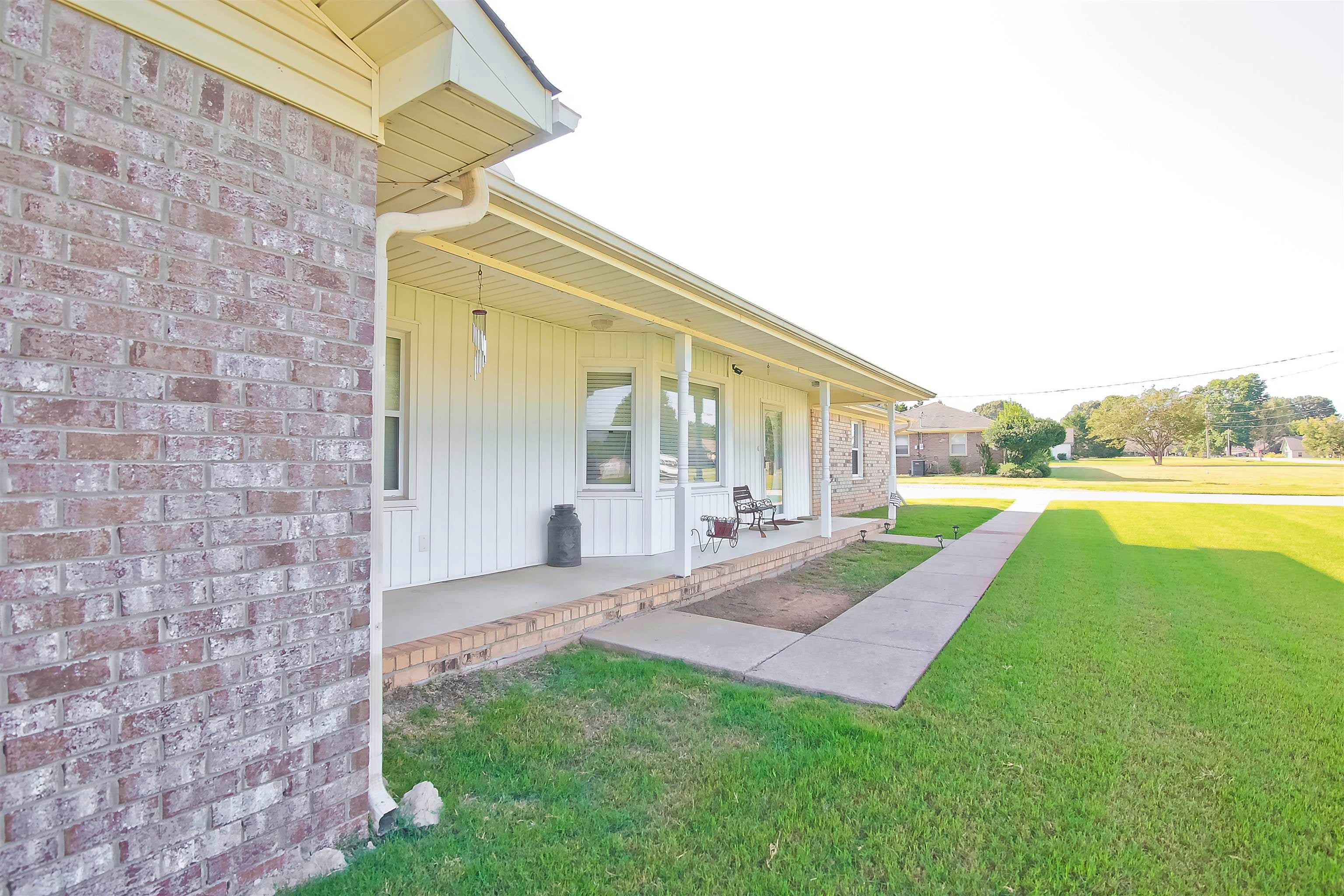 660 Blake Dr