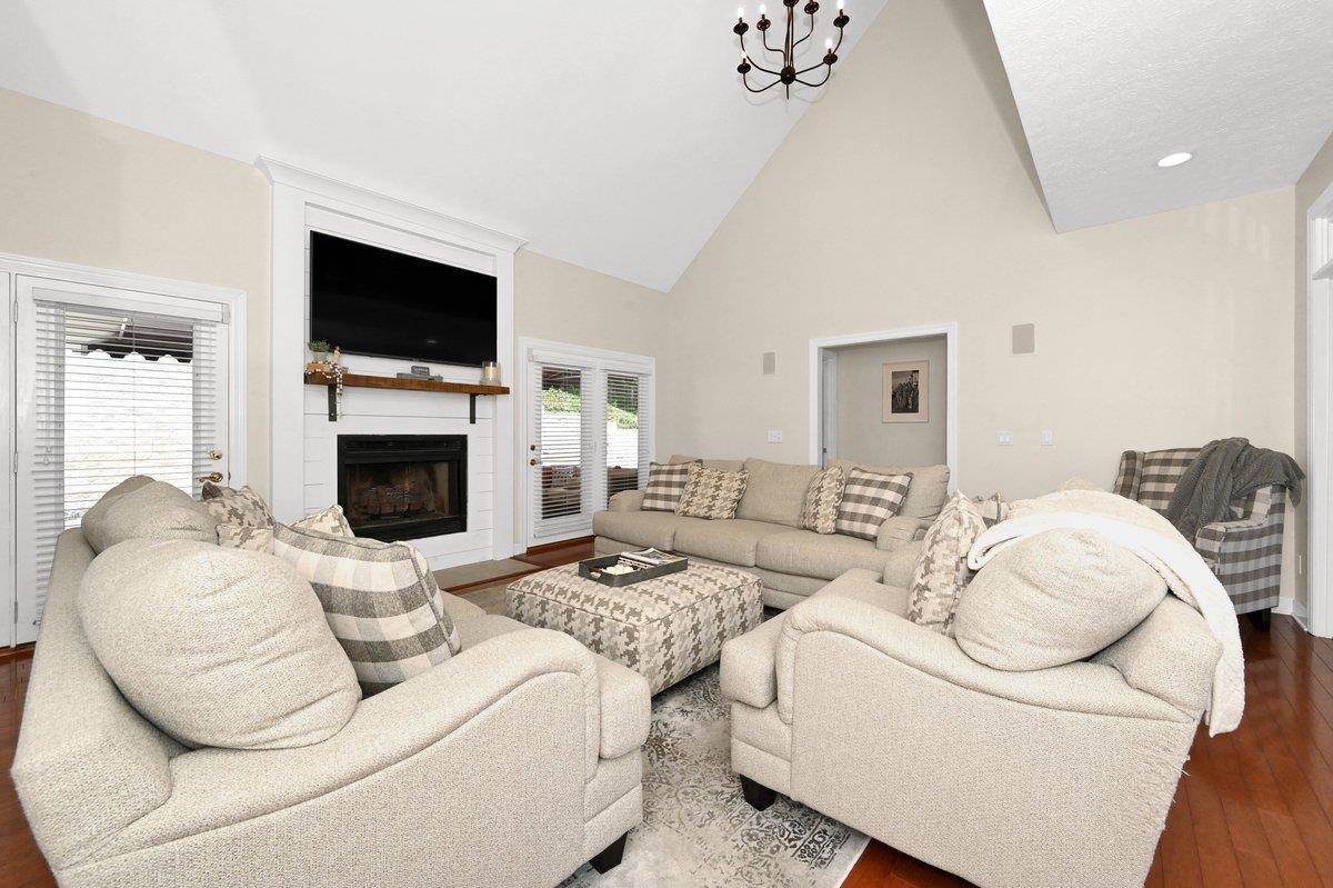 309 Quail Run Dr