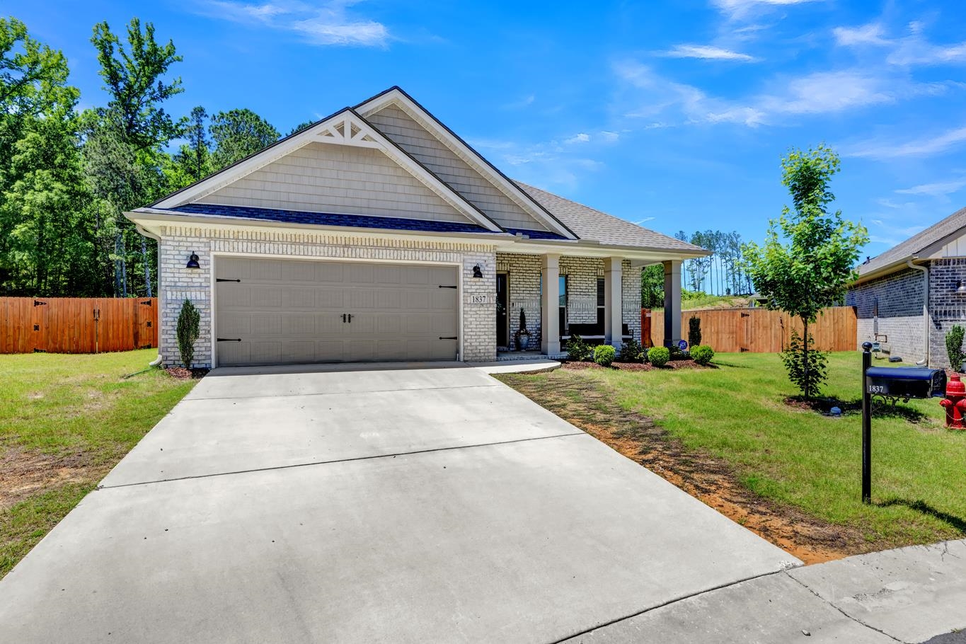 1837 Anise Cir SE