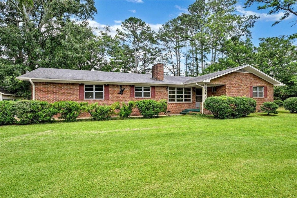 Photo of 170 Pleasant Acres Rd, Decatur, AL 35603 (MLS # 529952)