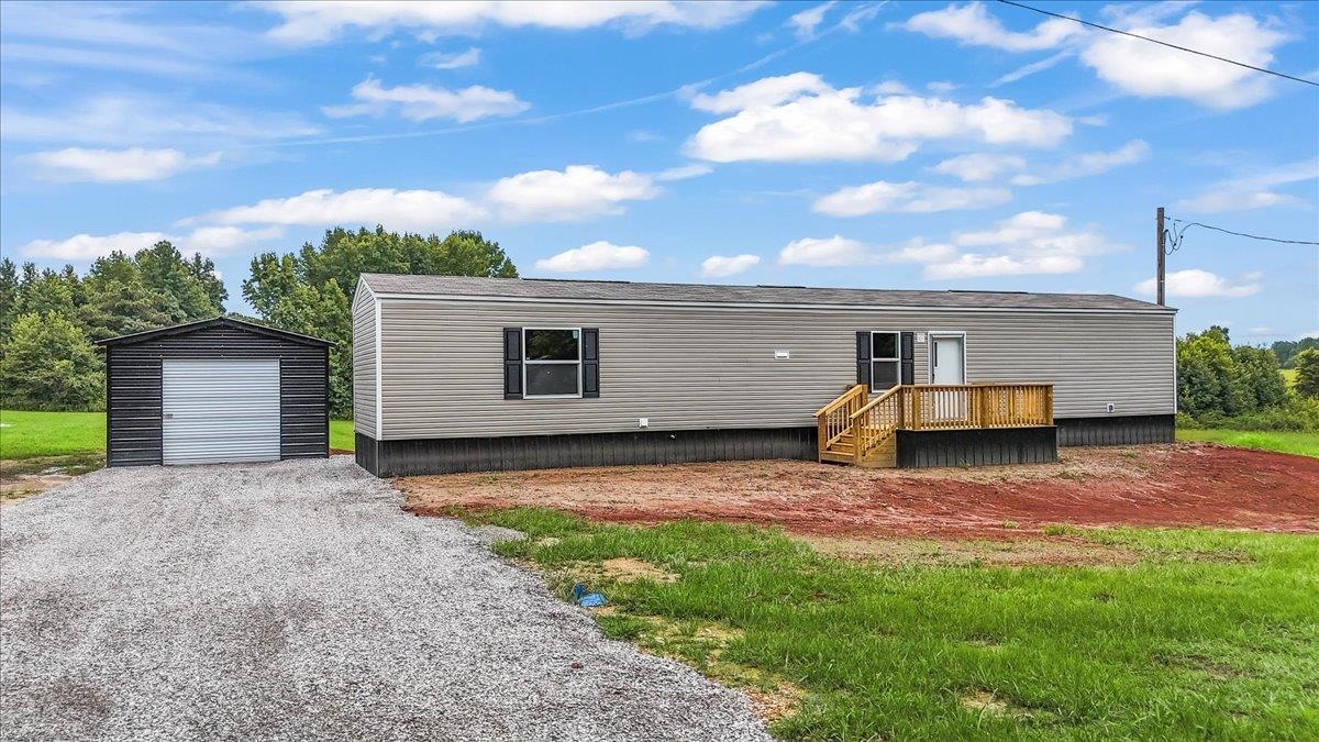 Photo 1 of 41 — 1612 Bumper Rd, Leighton, AL 35646