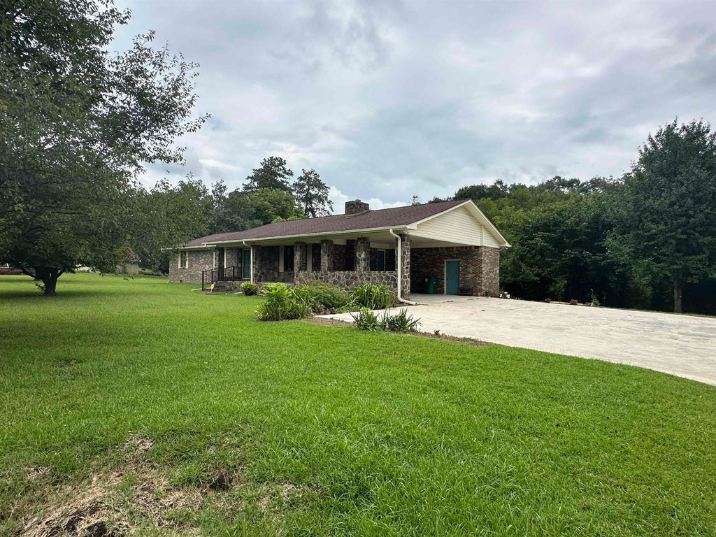 Photo of 555 Co Rd 532, Hanceville, AL 35077 (MLS # 530035)