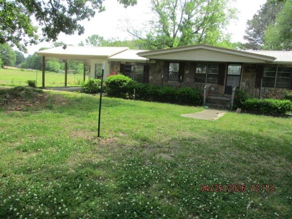 Photo of 620 Green Rd, Jasper, AL 35503 (MLS # 529650)