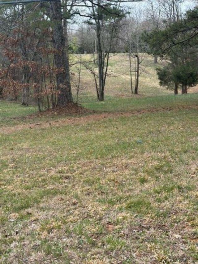 Photo 1 of 5 — 318 Cox Rd, Killen, AL 35645