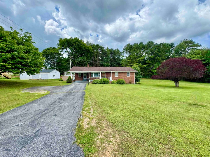 Photo 1 of 37 — 75 Shoals Ave, Killen, AL 35645