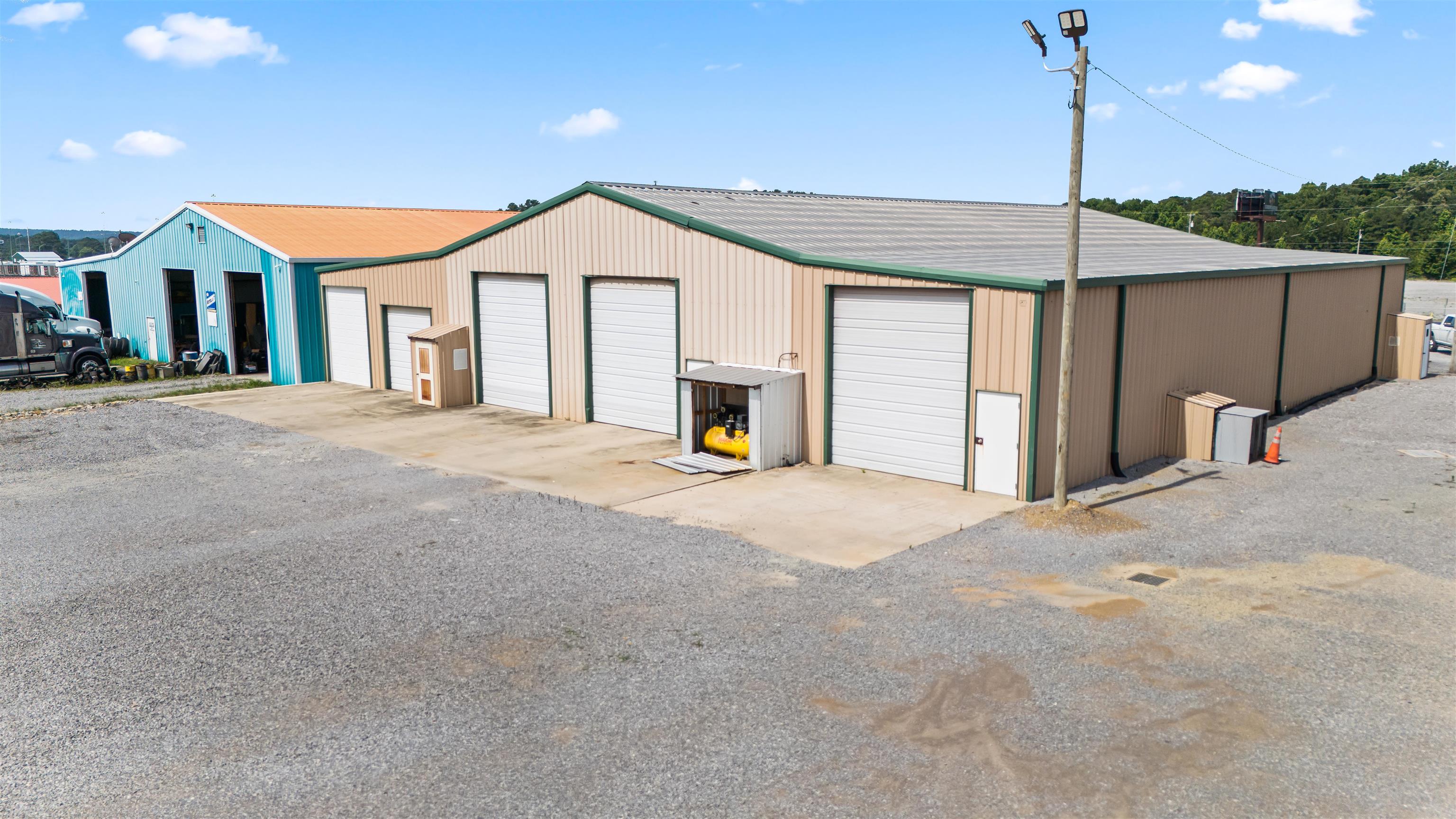 160 Campbell Dr