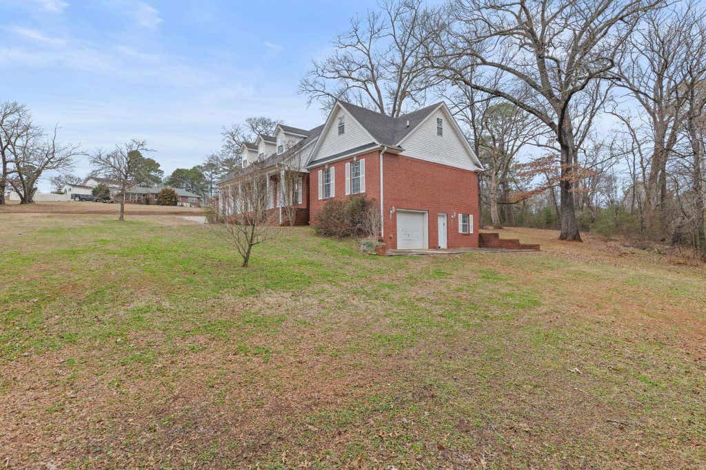Photo of 210 Lower Wood Cv, Russellville, AL 35653 (MLS # 530006)