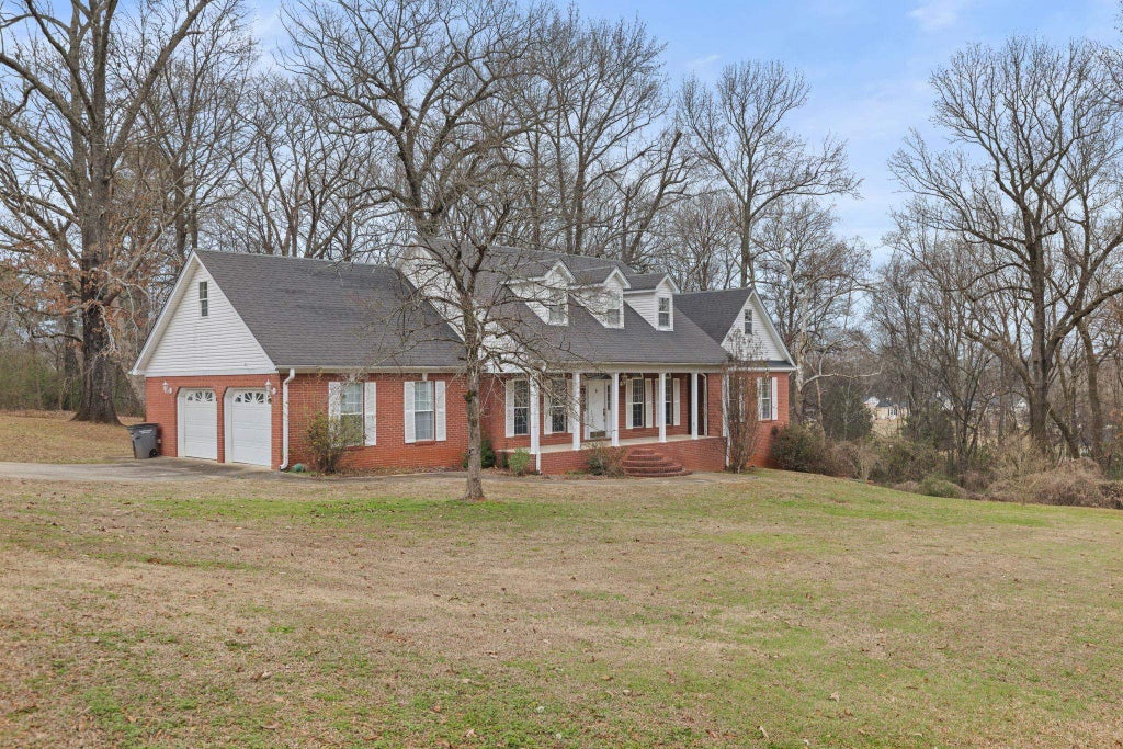 Photo of 210 Lower Wood Cv, Russellville, AL 35653 (MLS # 530006)