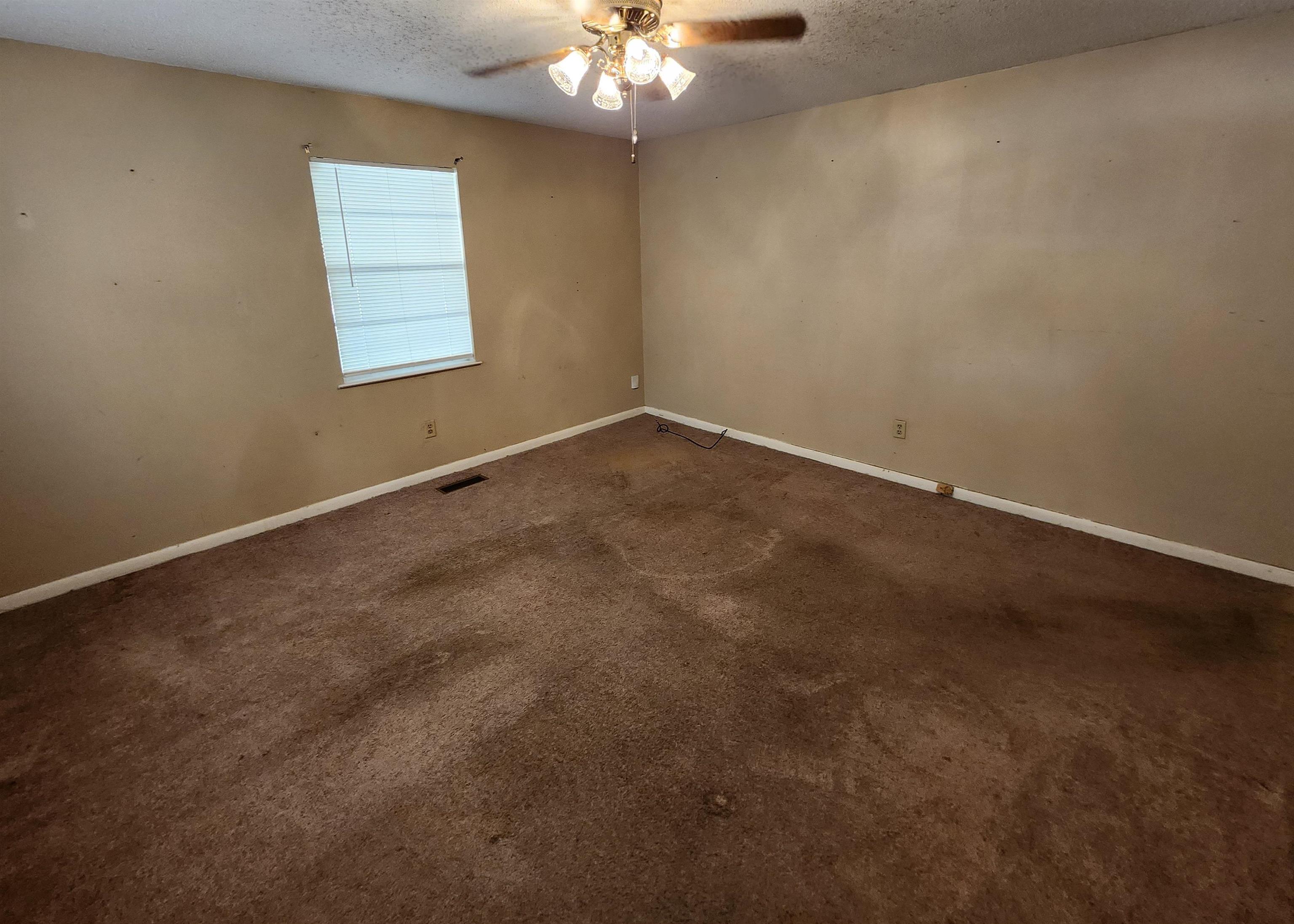 1502 St Joseph St NW