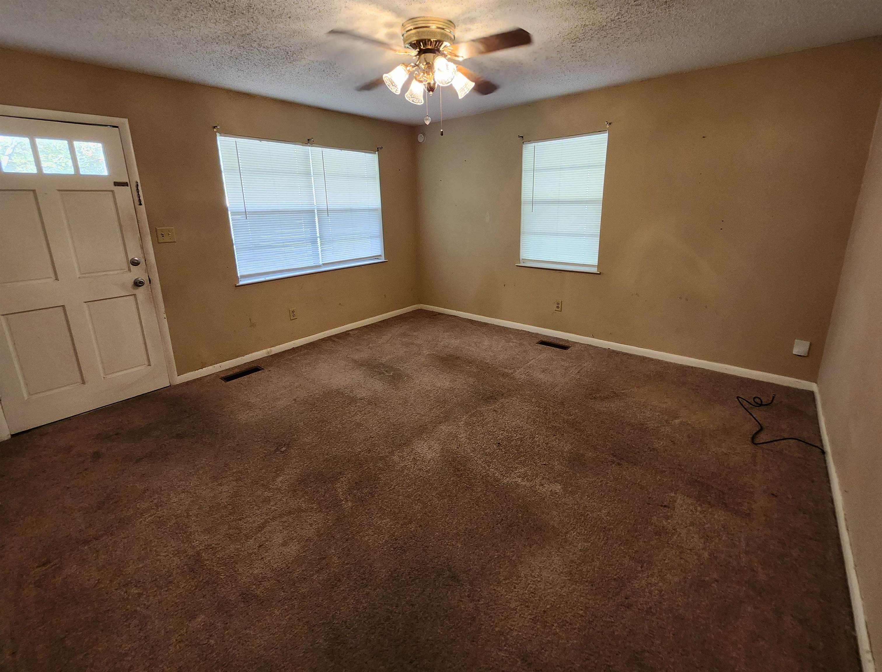 1502 St Joseph St NW