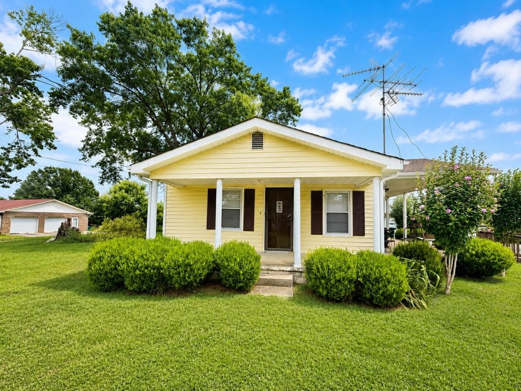 Photo of 2740 Co Rd 1422, Cullman, AL 35058 (MLS # 530113)