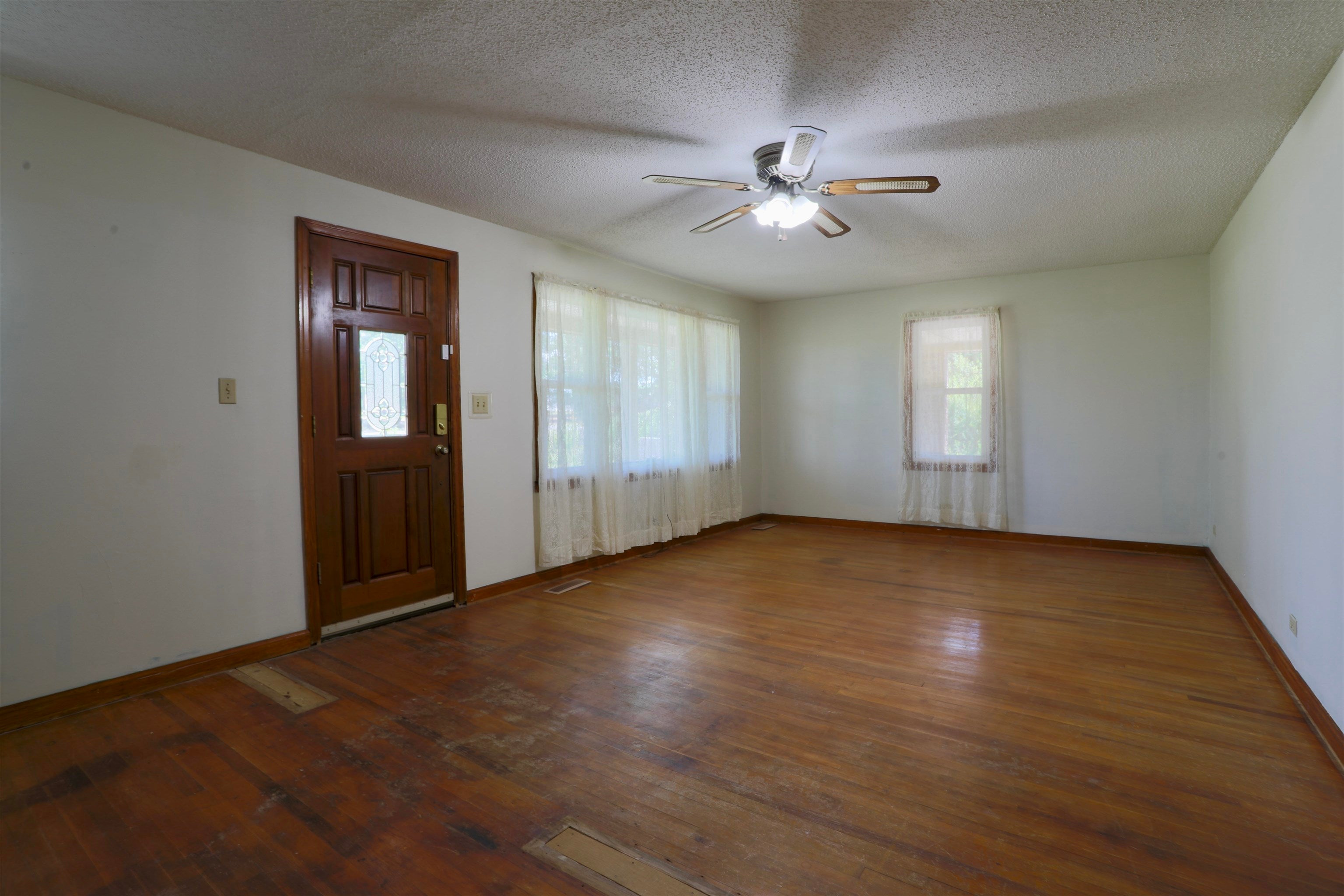 6700 River Rd - Photo 2