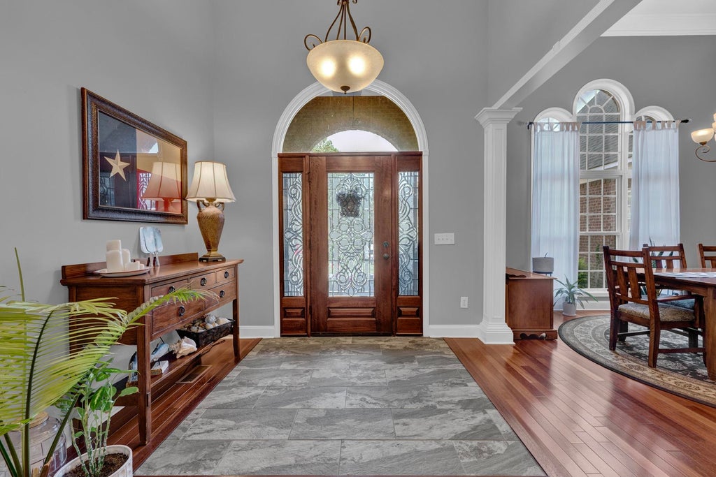 Photo of 280 Co Rd 1417, Vinemont, AL 35179 (MLS # 531858)