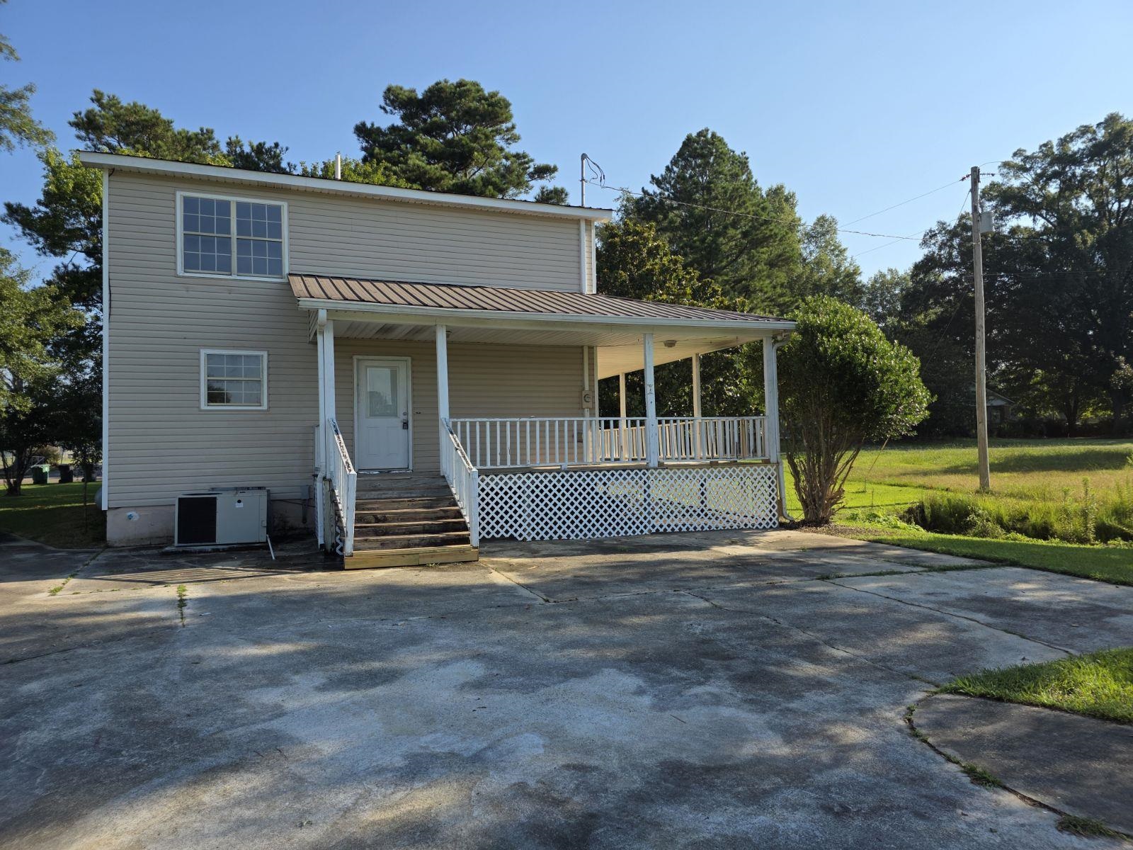 415 Magnolia Ave NW