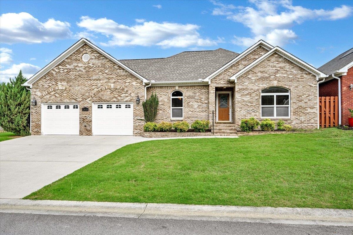 Photo 1 of 27 — 2956 Phelan Cir SE, Hanceville, AL 35077
