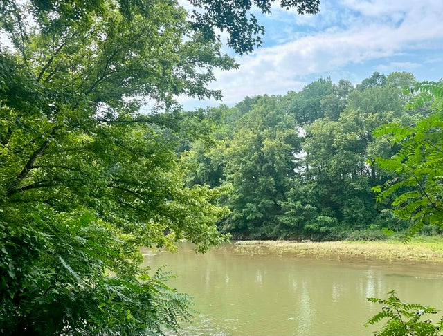 244 Garrett Rd