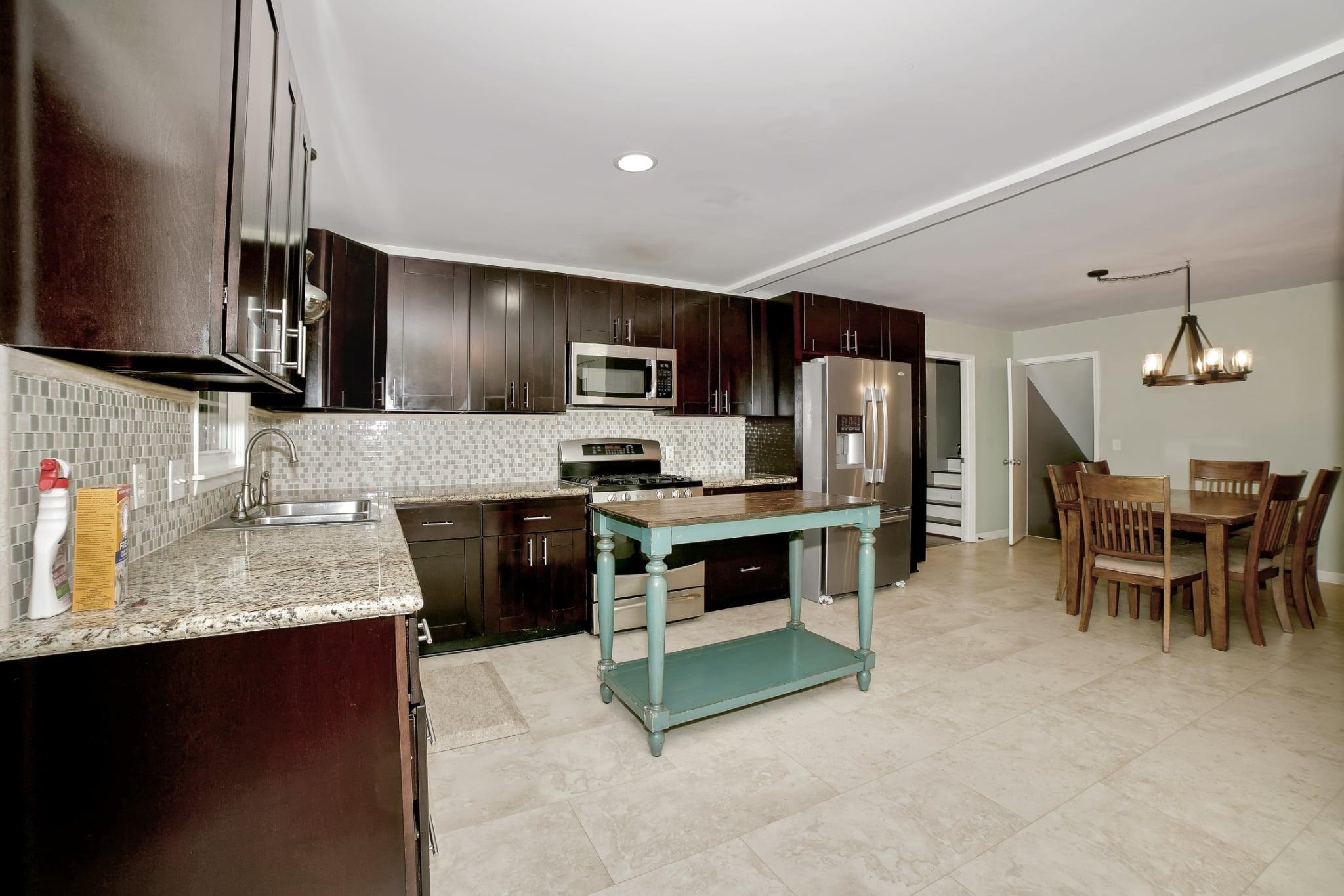 1614 Lakeview