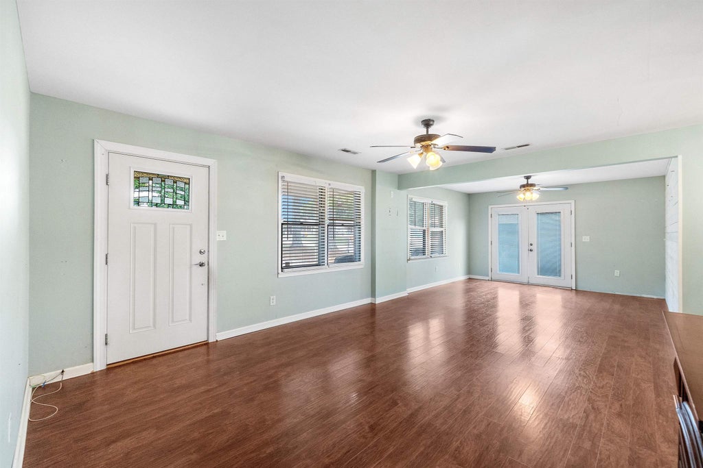 Photo of 177 Rogersville Heights Dr, Rogersville, AL 35652 (MLS # 531325)