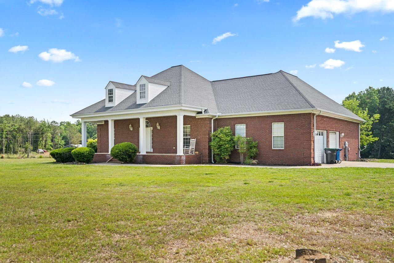 789 Hickory Ln