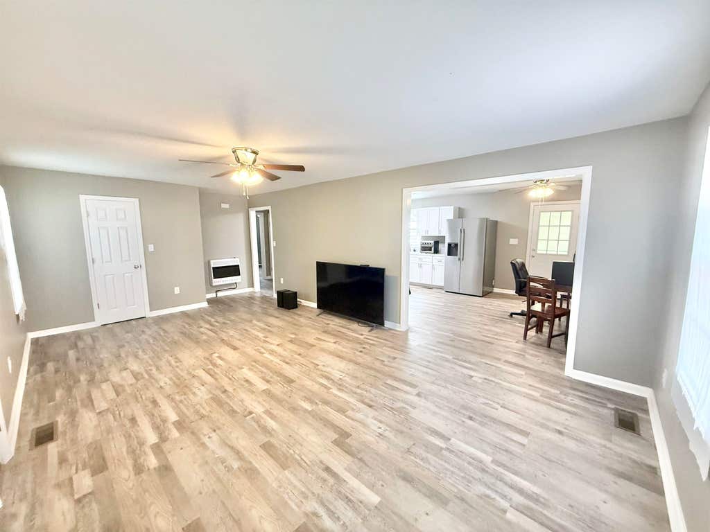 Photo of 504 N Patton St, Florence, AL 35630 (MLS # 529400)