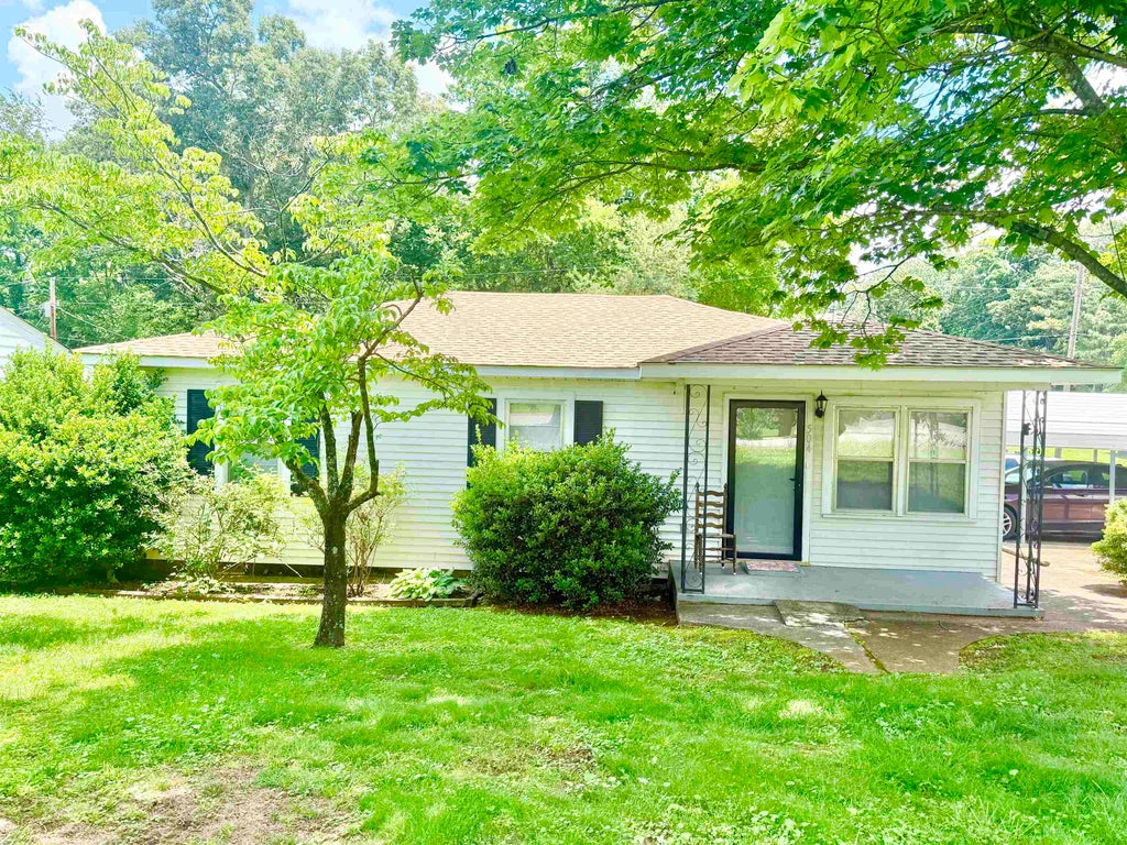 Photo of 504 N Patton St, Florence, AL 35630 (MLS # 529400)