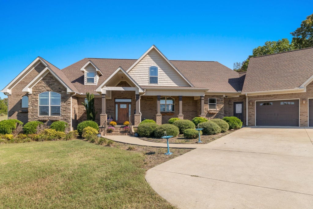 Photo of 2430 Co Rd 103, Killen, AL 35645 (MLS # 531886)