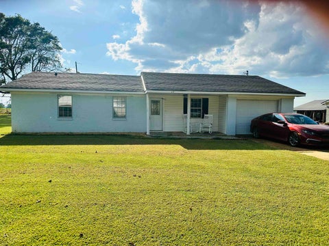 Photo of 23 Tana Ave, Courtland, AL 35618 (MLS # 531220)