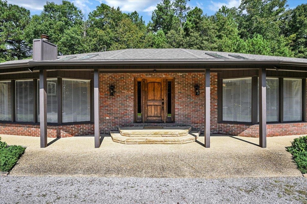 Photo of 945 Co Rd 1219, Falkville, AL 35622 (MLS # 531013)
