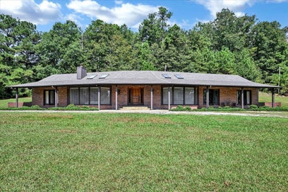 945 Co Rd 1219 Falkville AL 35622