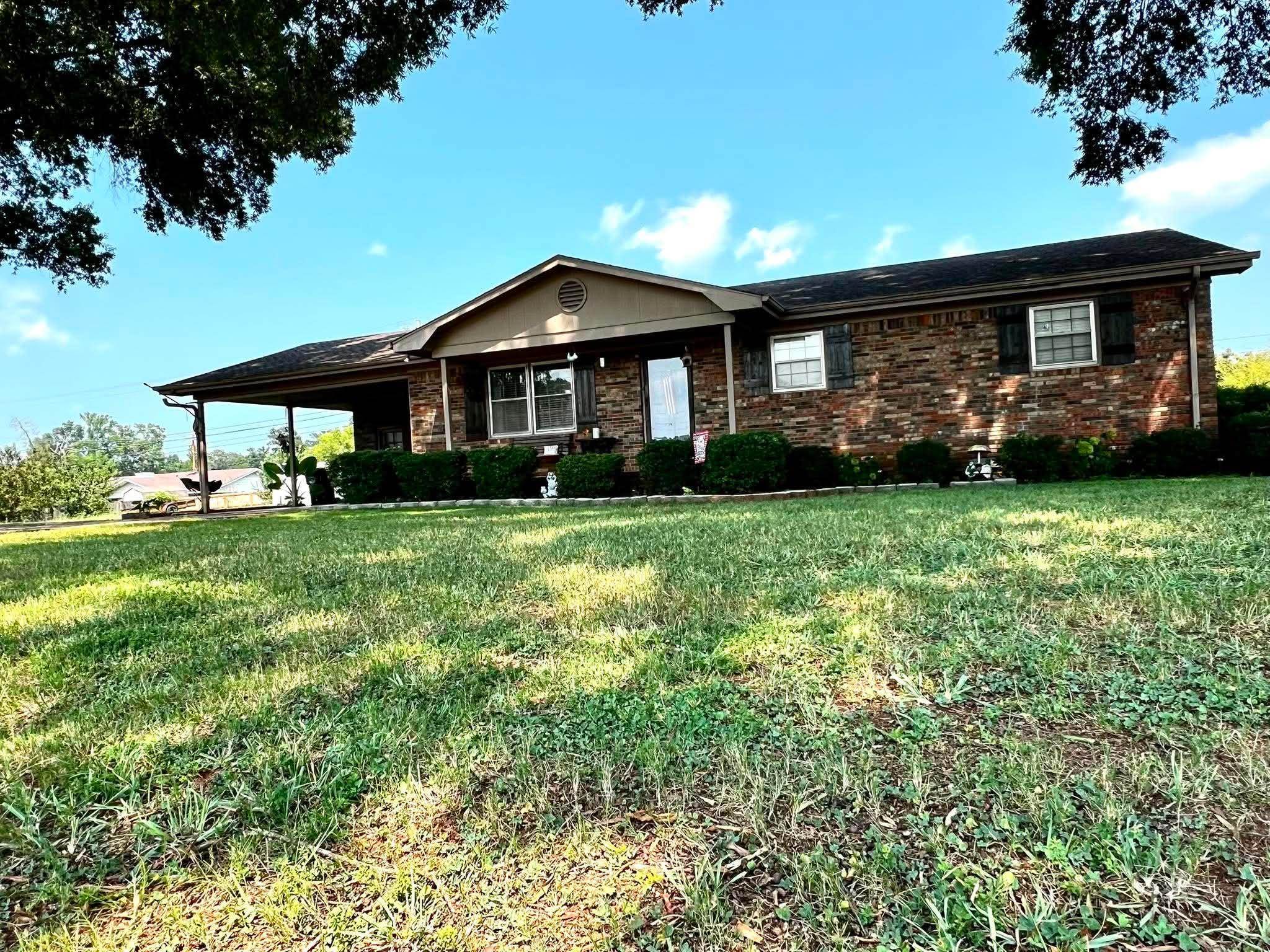 805 Edison Ave - Photo 2