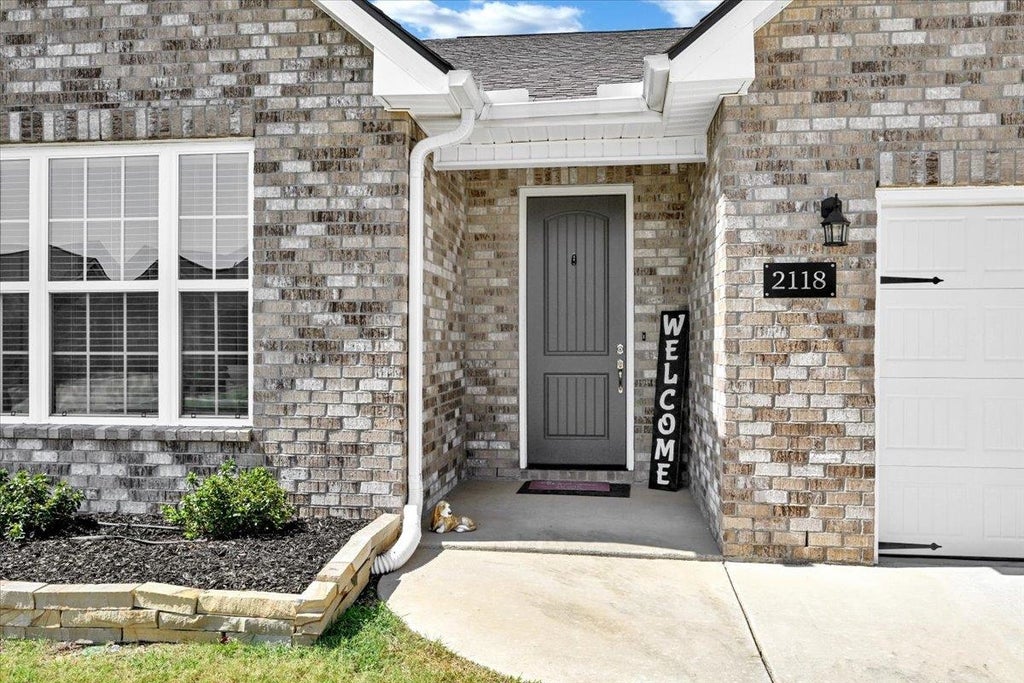 Photo of 2118 Brandon Dr NE, Cullman, AL 35058 (MLS # 531196)