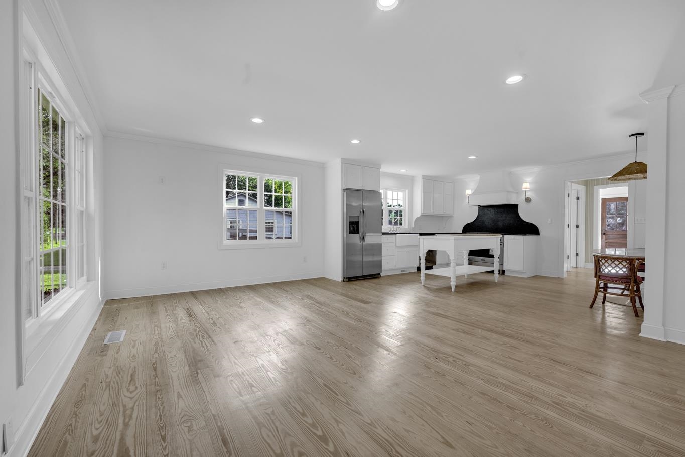 108 Convent Rd NE
