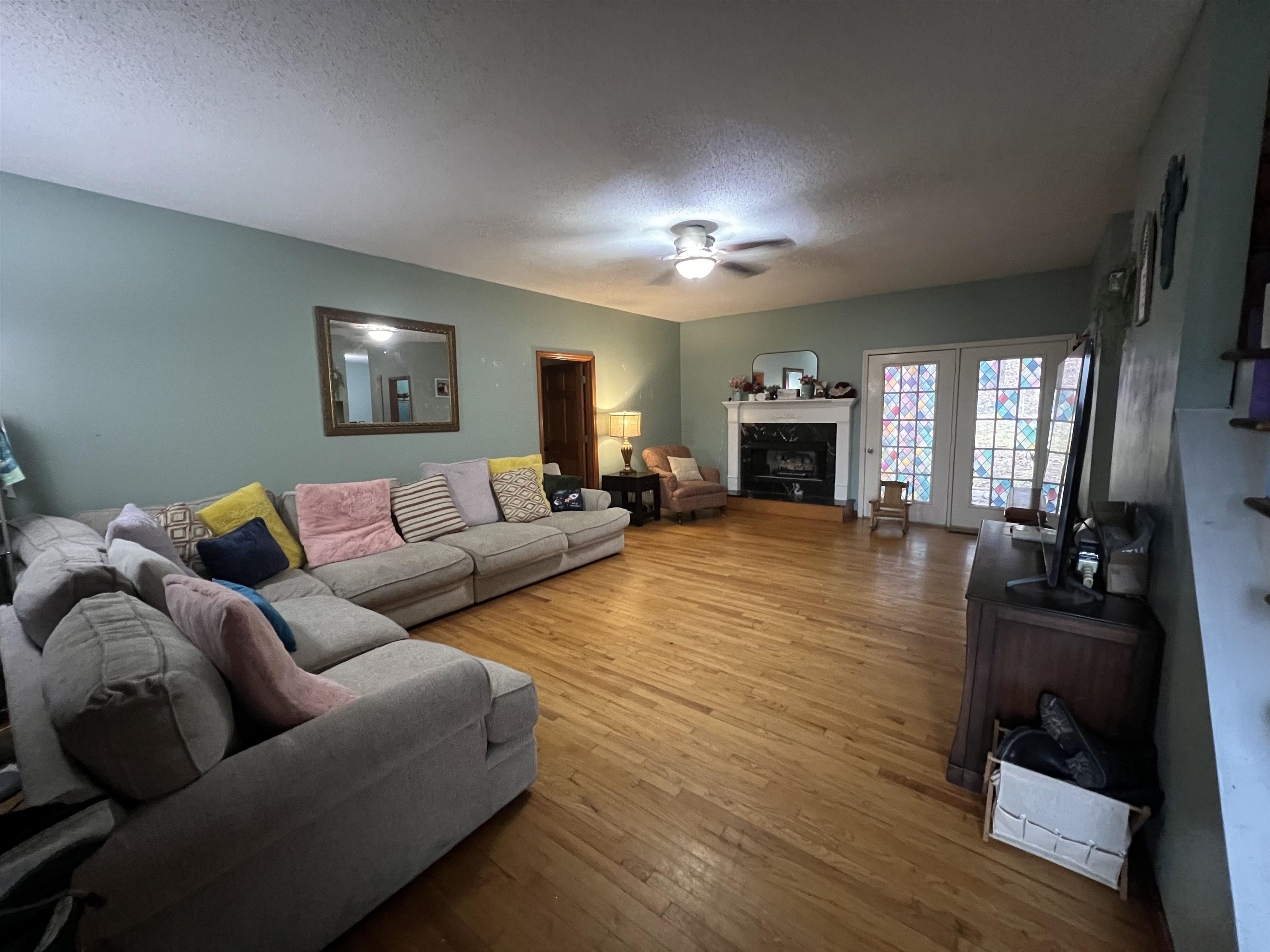 6253 Burton Acres