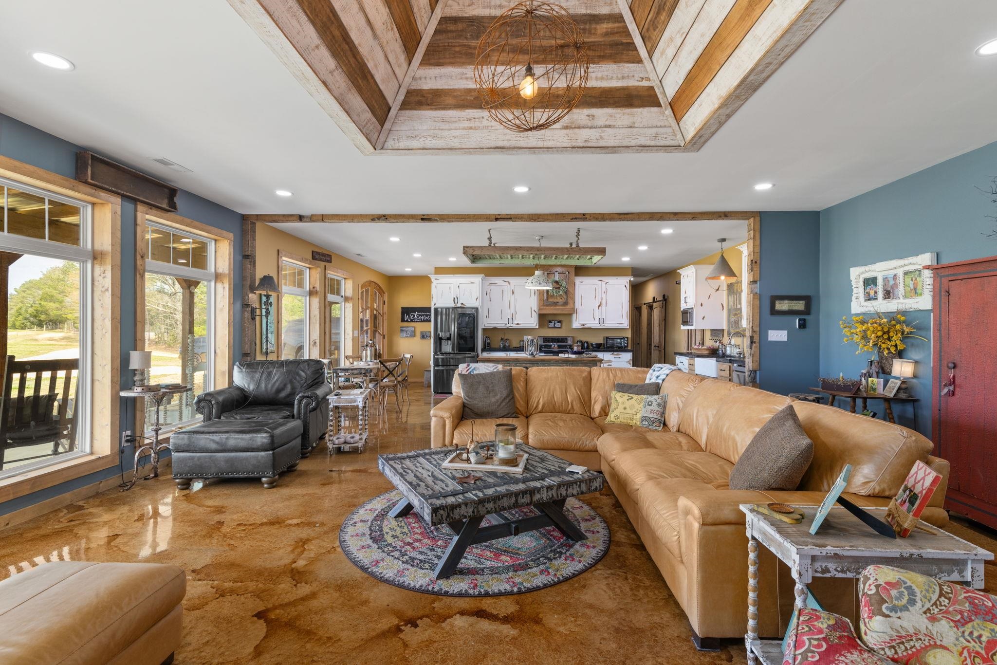 Cherokee, Alabama, 35616, United States, 2 Bedrooms Bedrooms, ,2 BathroomsBathrooms,Residential,Active,2041379