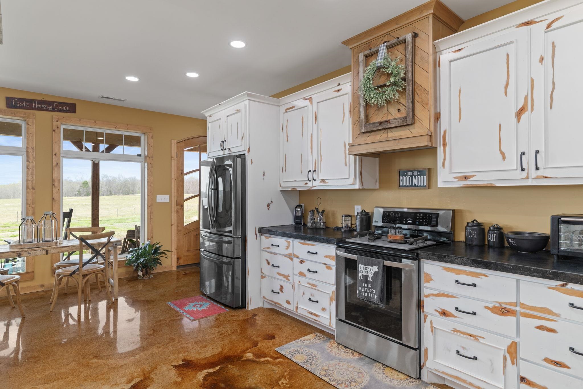 Cherokee, Alabama, 35616, United States, 2 Bedrooms Bedrooms, ,2 BathroomsBathrooms,Residential,Active,2041379