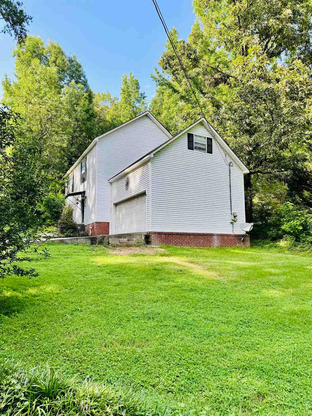 Photo of 822 Dogwood Dr, Red Bay, AL 35582 (MLS # 530130)