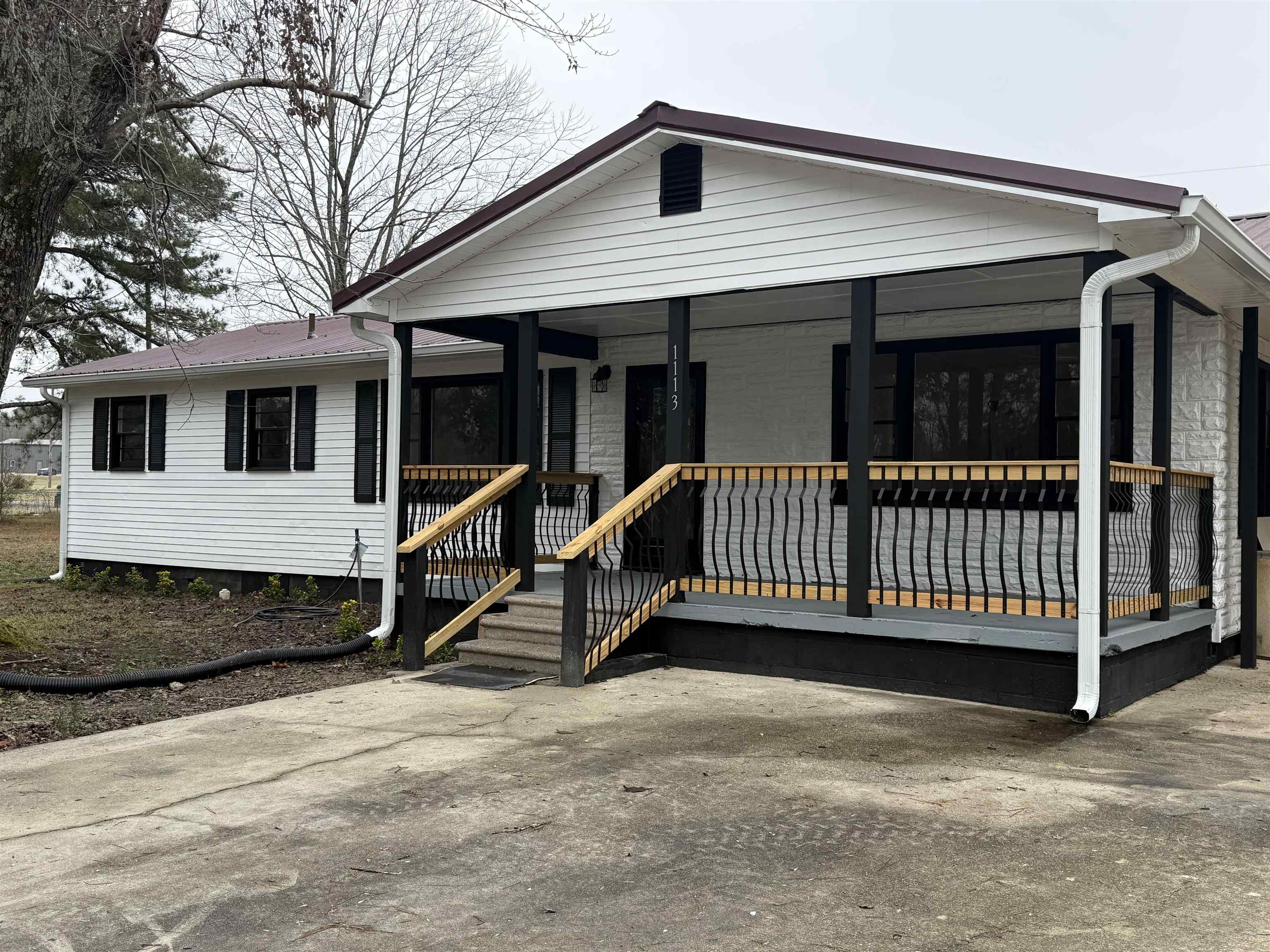 1113 Blountsville St NE