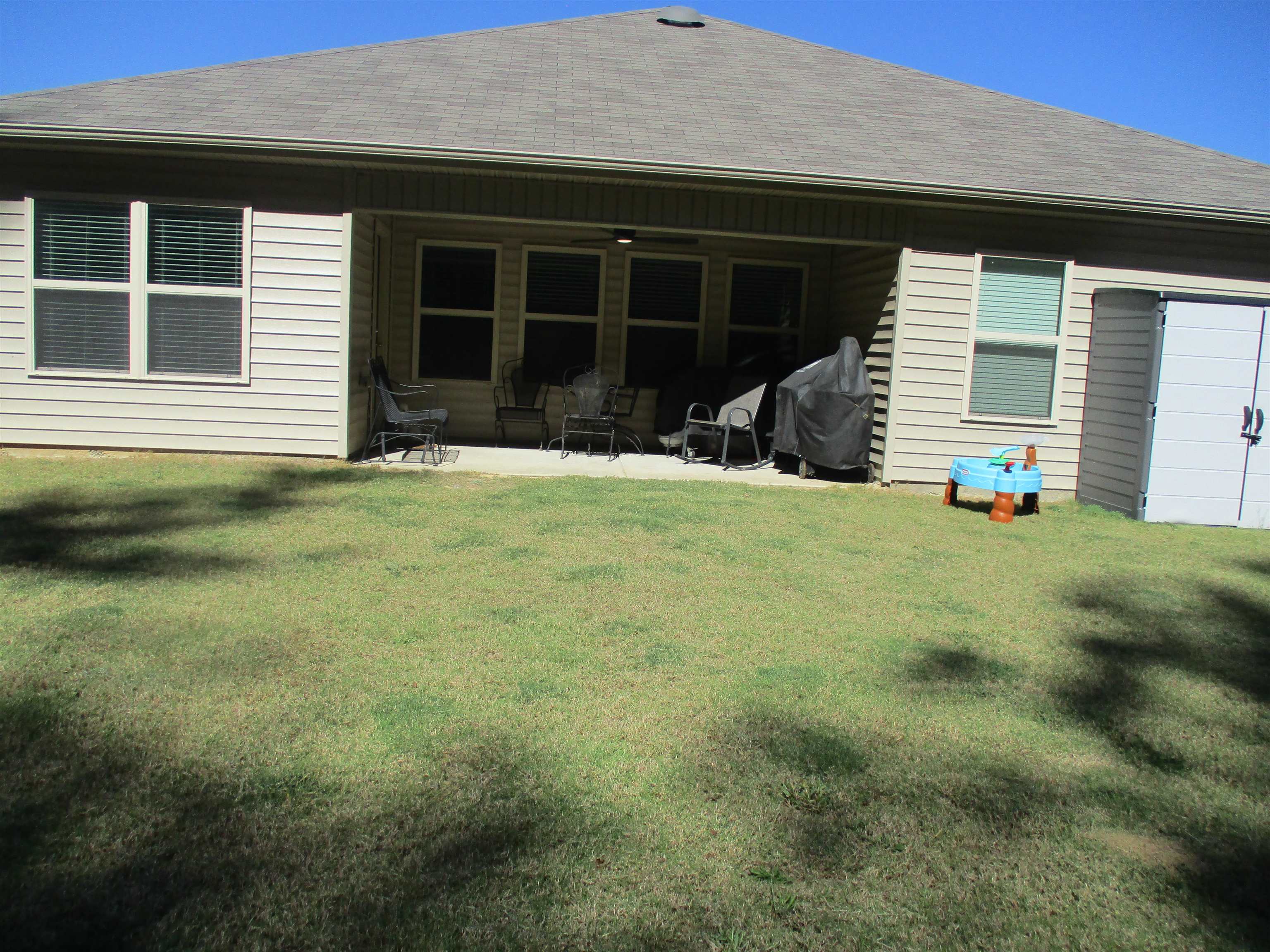 246 Ashland Dr SW