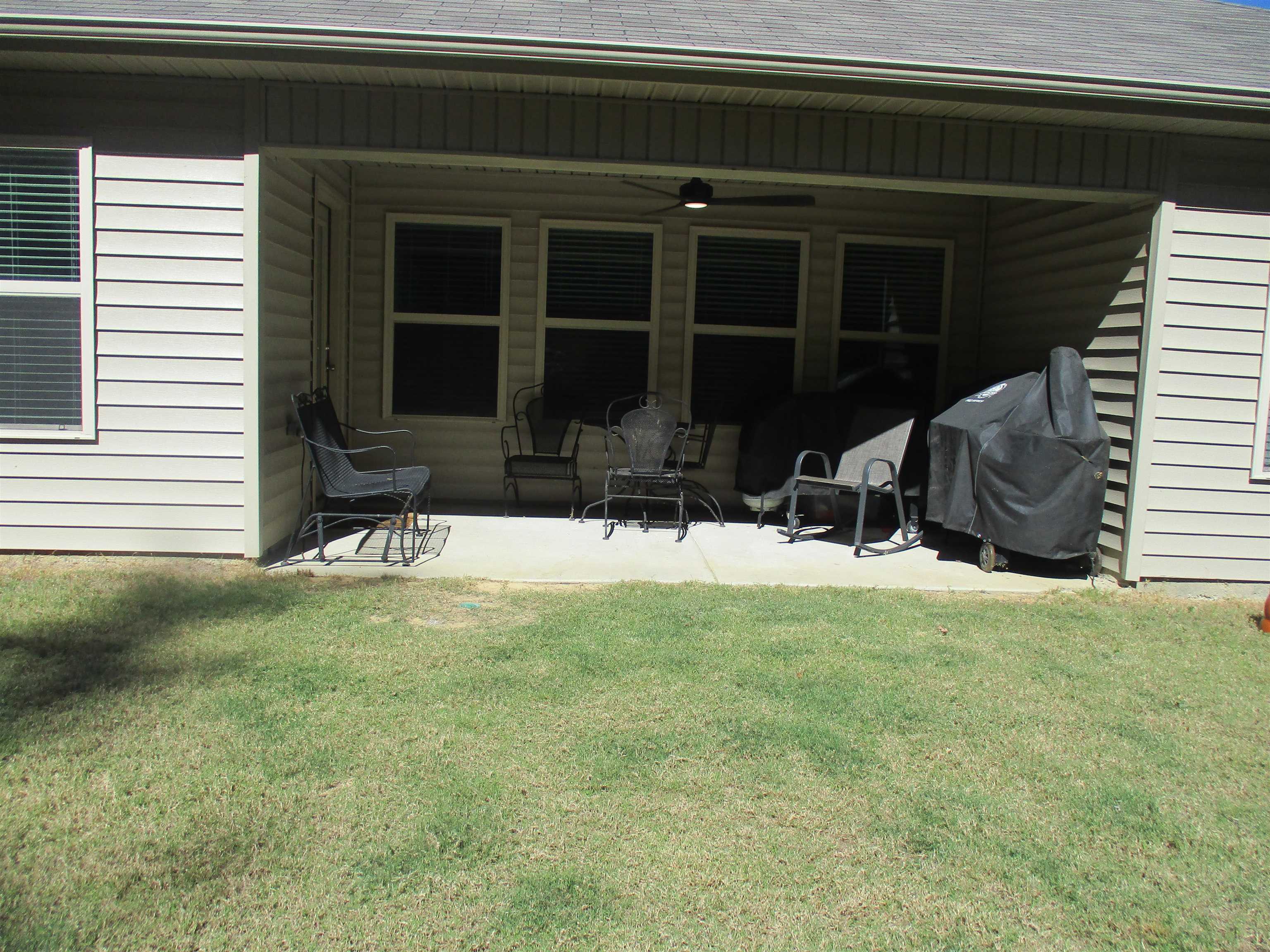 246 Ashland Dr SW