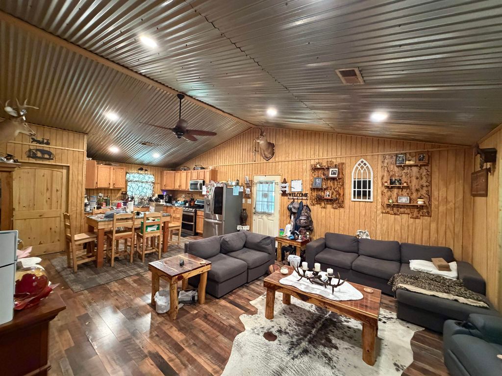Photo of 835 Co Rd 62, Haleyville, AL 35565 (MLS # 529373)