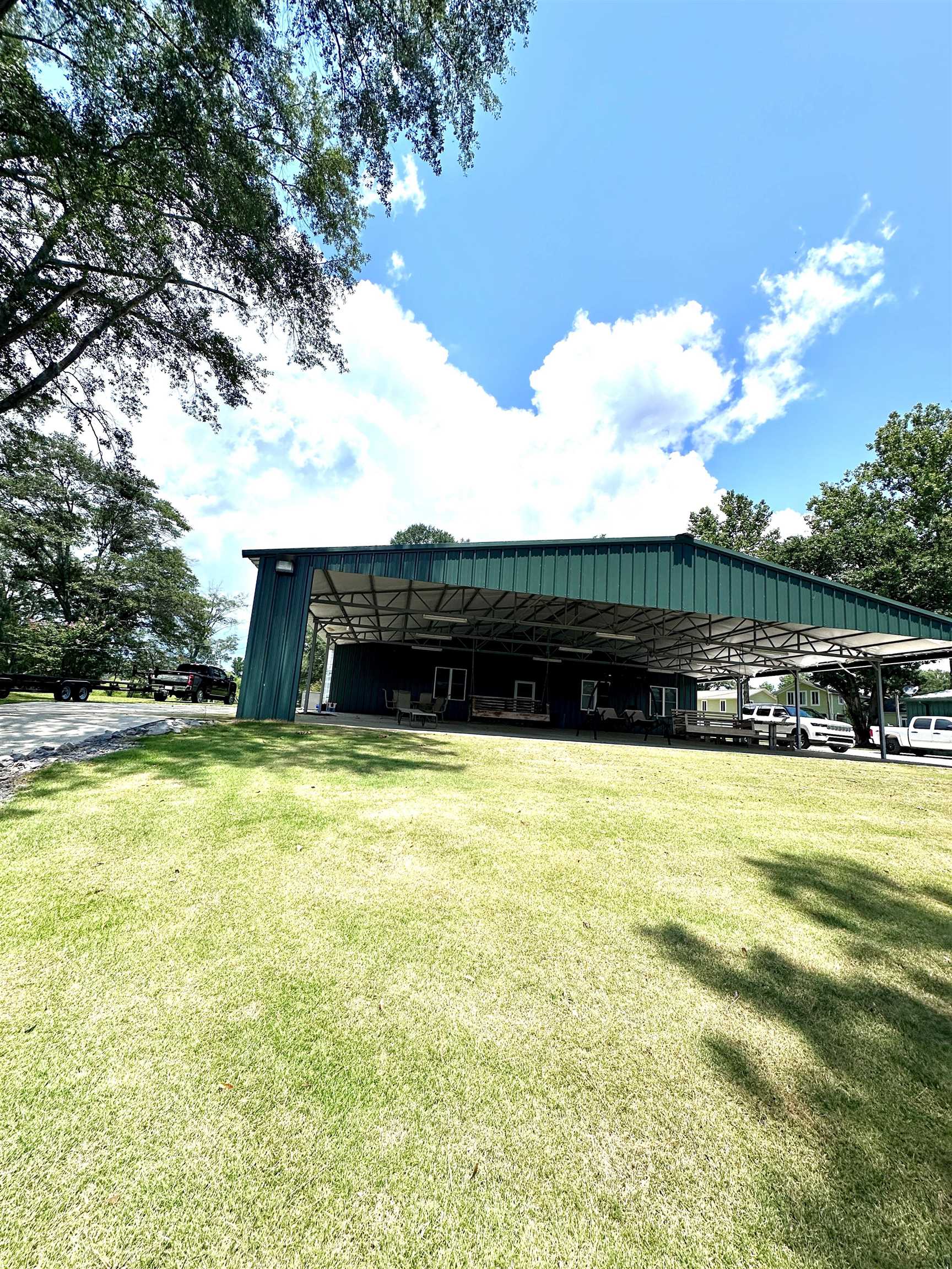 221 Co Rd 305