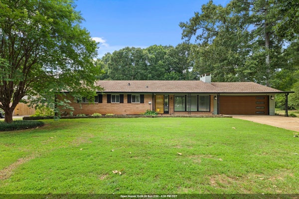2132 CHICKASAW DR, FLORENCE, AL 35630 - Image b2ad79f3fa8bb319a59e8dd80af331df/1637359613